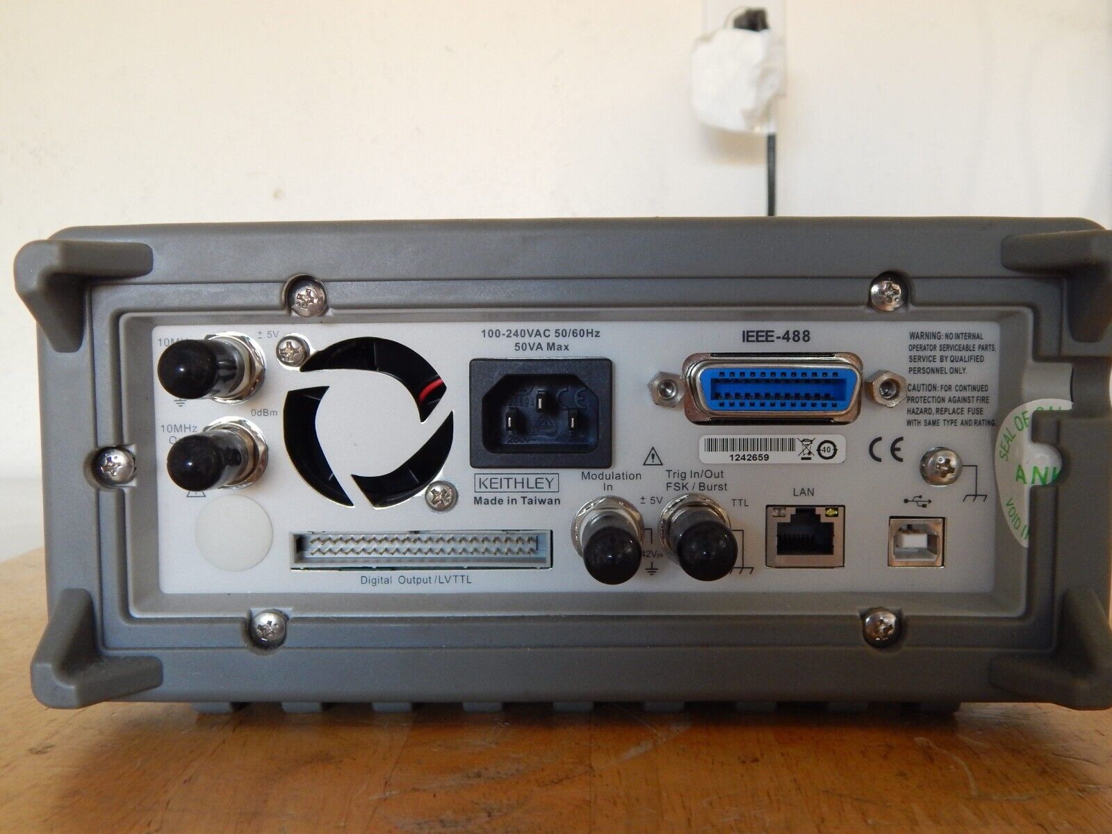 Keithley 3390 Arbitrary Waveform/Function Generator, 50 MHz, Cal'd Keithley 3390 Arbitrary Waveform/Function Generator, 50 MHz, Cal'd